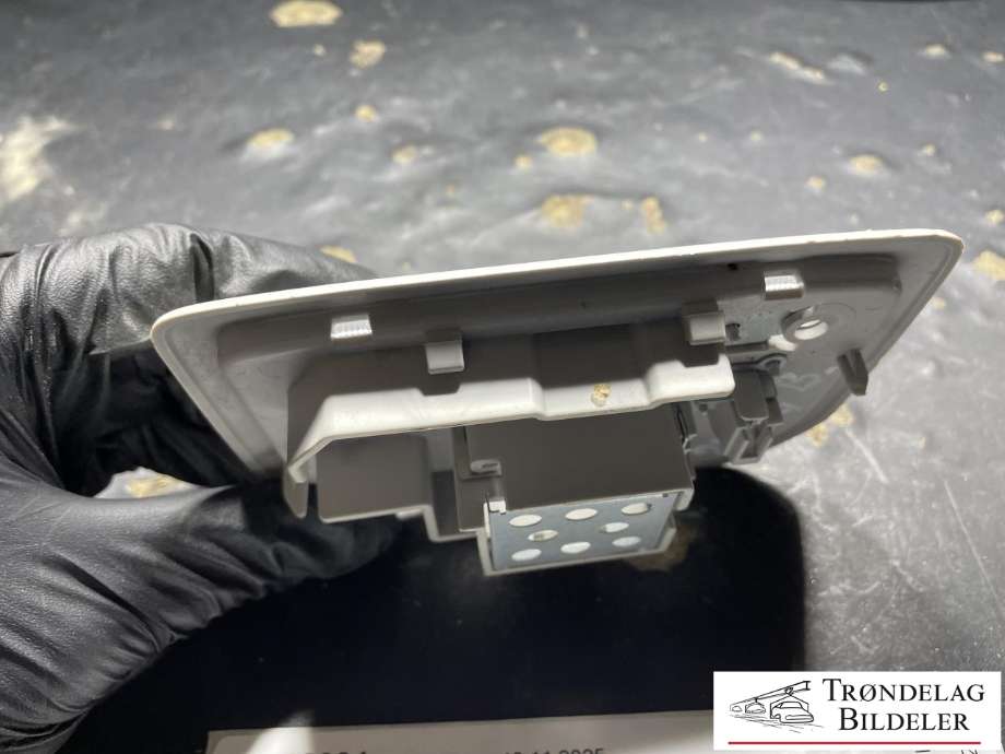 Taklyspanel til Isuzu D-Max 2021-->> (Type III) (8974720282|)