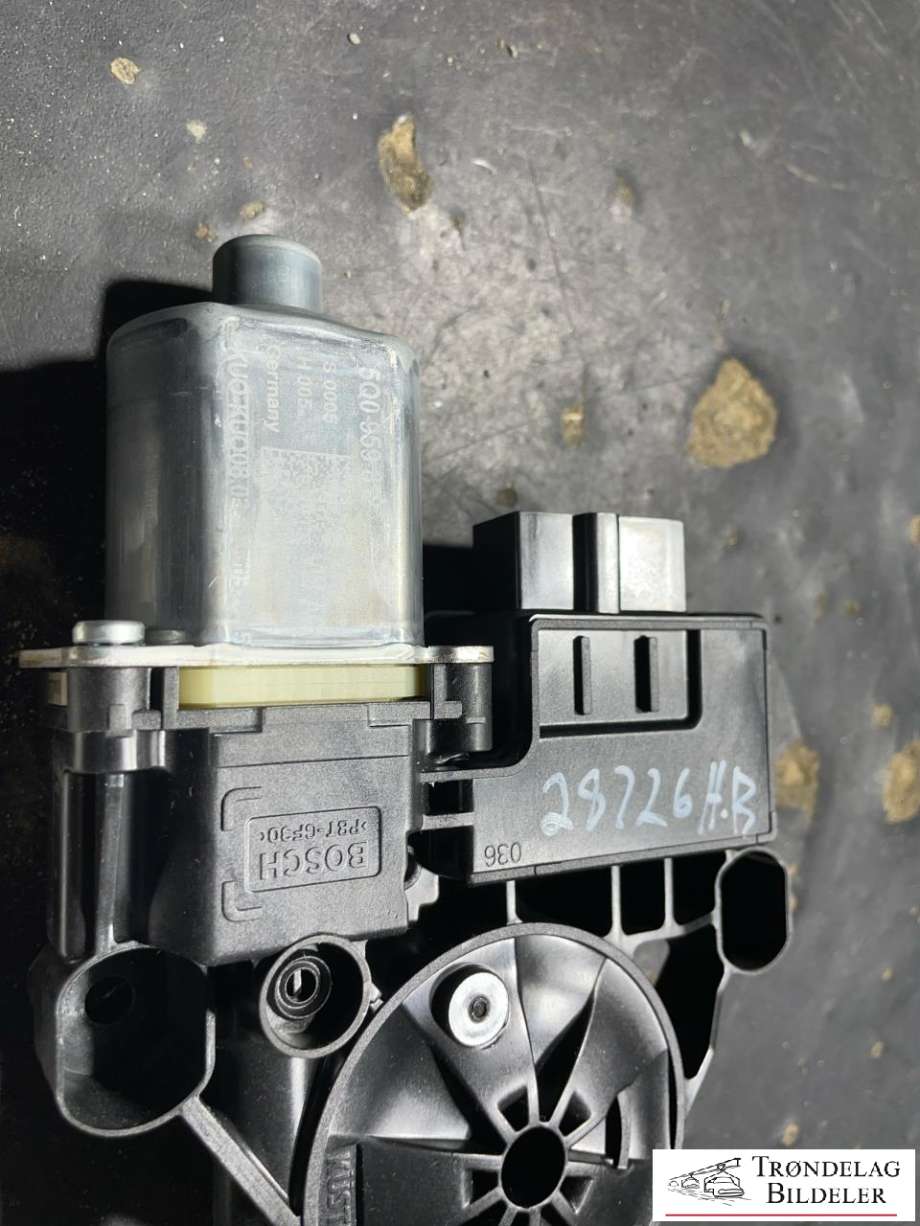 Ruteheis, kun motor, høyre bak til VW Golf VII 2012-2017 (Fase 1)  (5Q0959812|5Q0959408|130822694)