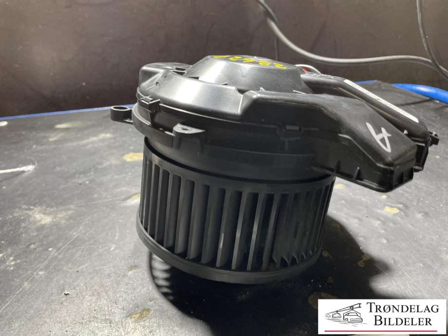 Varmeapparat motor til Mercedes ML 2011-2015 (Fase 1) (W166) (W166) (T1015113G|A 166 906 61 00|A 166 906 61 00 64)
