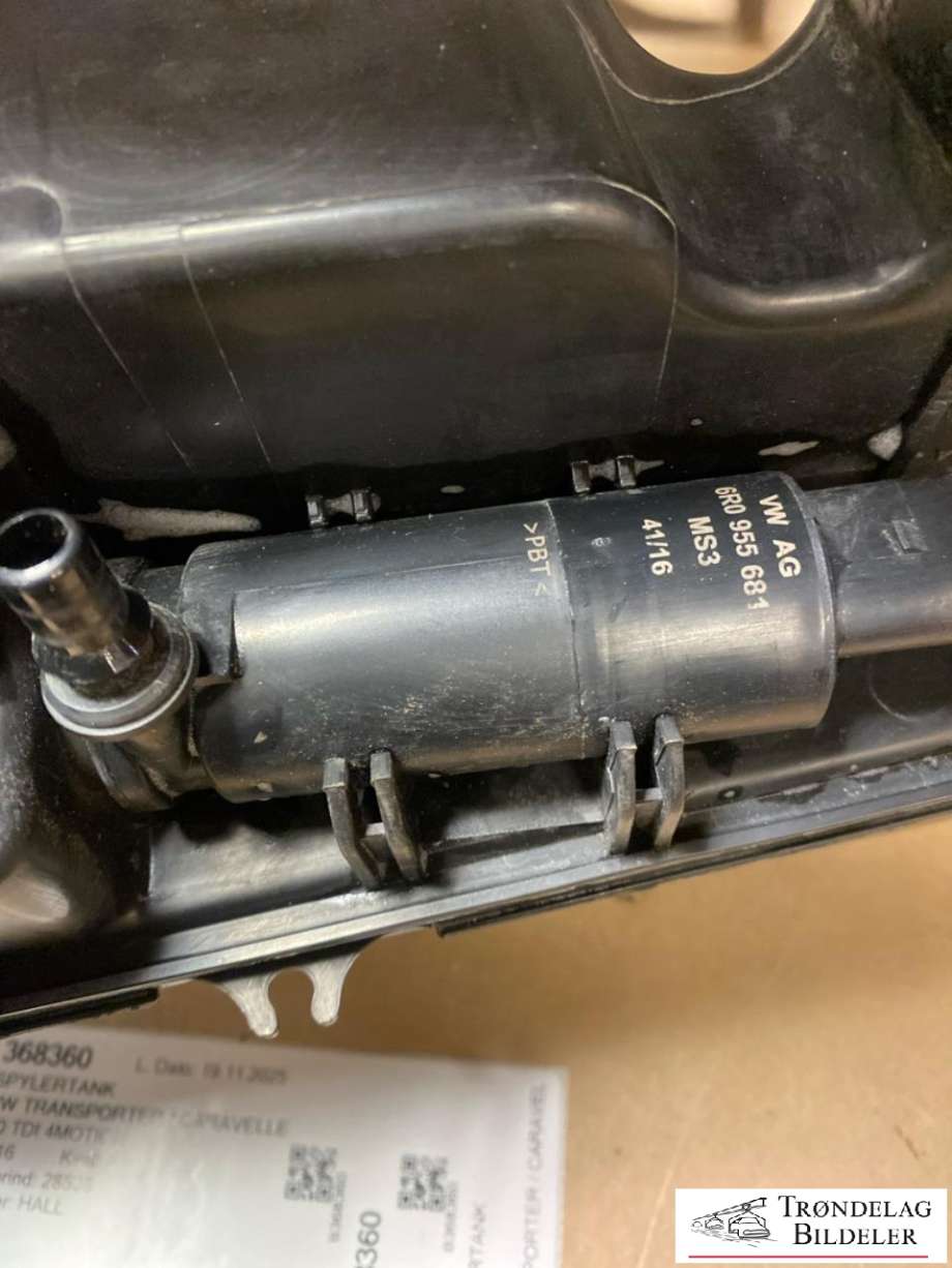 Spylertank til VW Transporter / Caravelle 2015-2019 (T6) (T6) (7E0 955 449 J|)