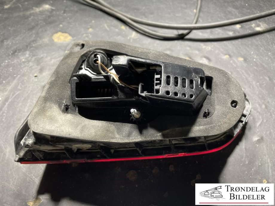 Baklykt venstre indre til VW Golf VII 2012-2017 (Fase 1) (5G0945307F|)