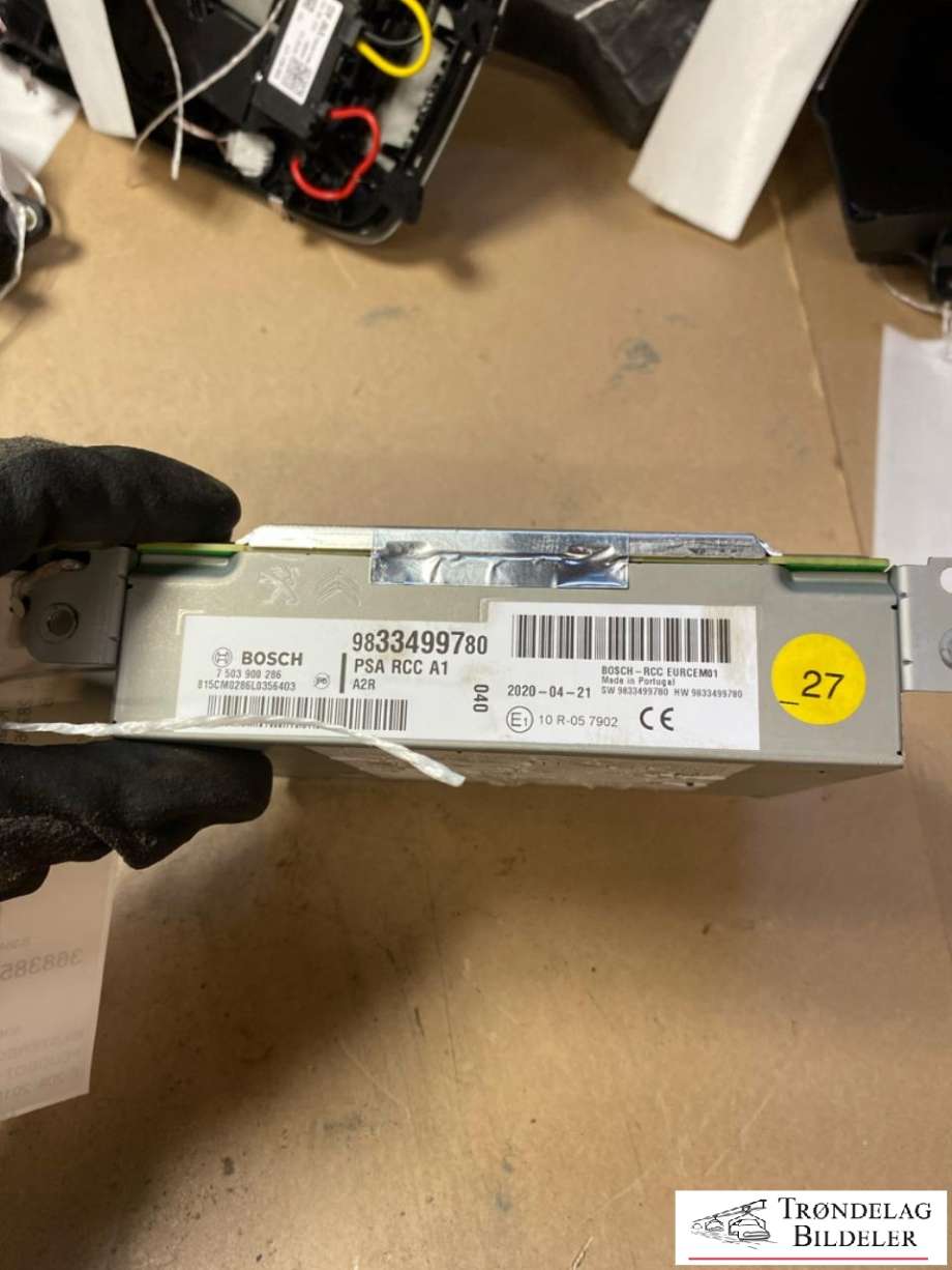 Bilstereo til Peugeot e-208 2019-->>  (9833499780|)