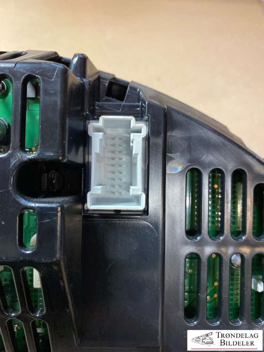 Instrumentpanel til Mercedes C-Klasse 2007-2011 (Fase 1) (W204) (W204) (A 204 540 77 48|A 204 900 38 02|)
