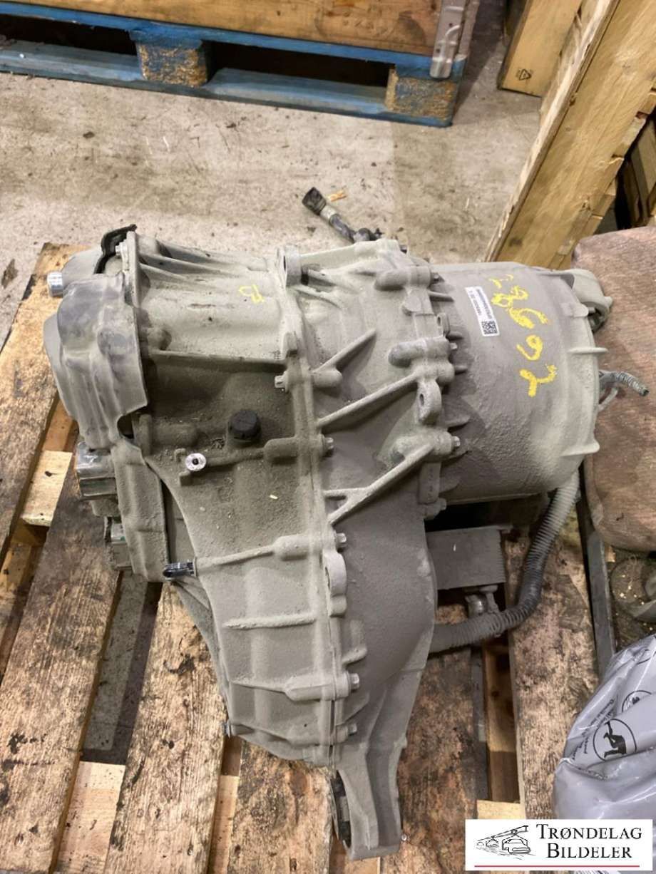 Motor elbil bak til Tesla Model Y 2021-2024 (Type I)  (1665000-DE-L|)