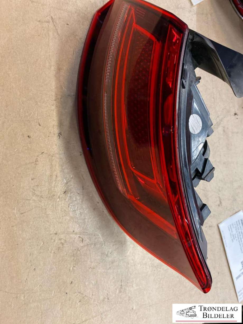 Baklykt høyre til Audi A3, 2016-2020 (Type III, Fase 2)  (8V4 945 070)