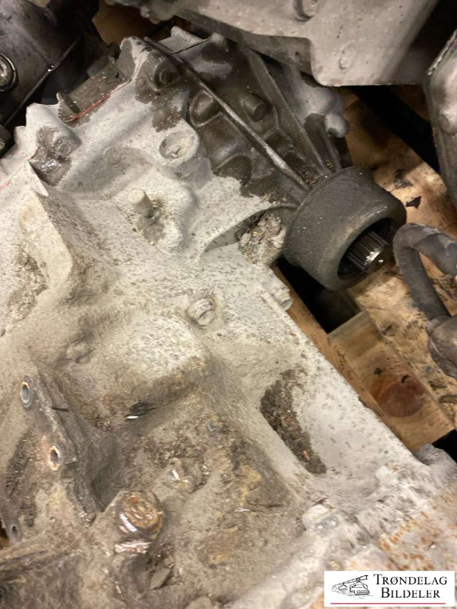 Girkasse manuell til Toyota Hiace 2001-2006 (Fase 2)  (330302F290|)