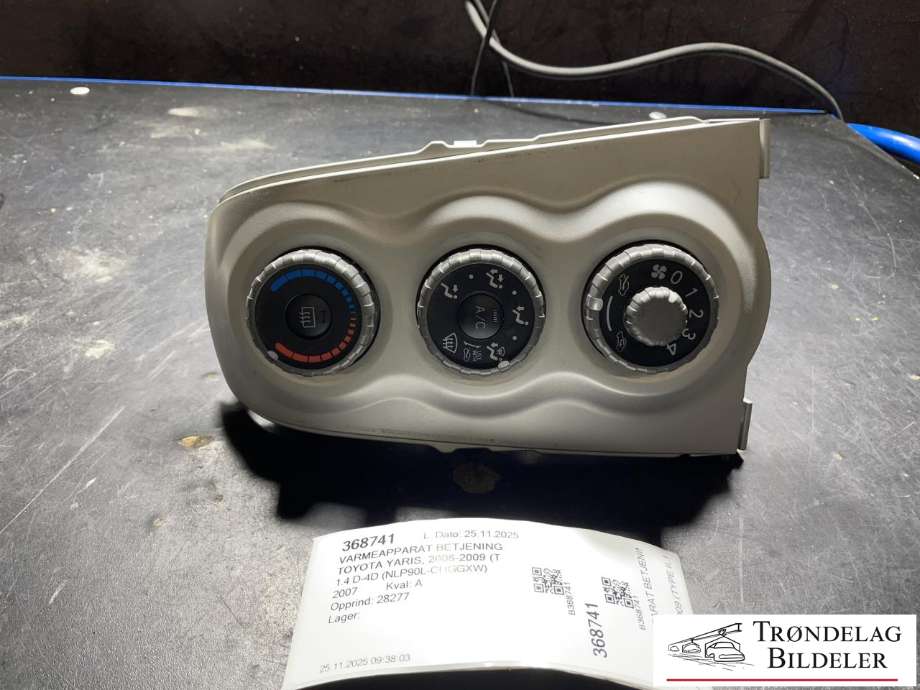 Varmeapparat betjening til Toyota Yaris, 2006-2009 (Type II, Fase 1)  (554060D190B0)