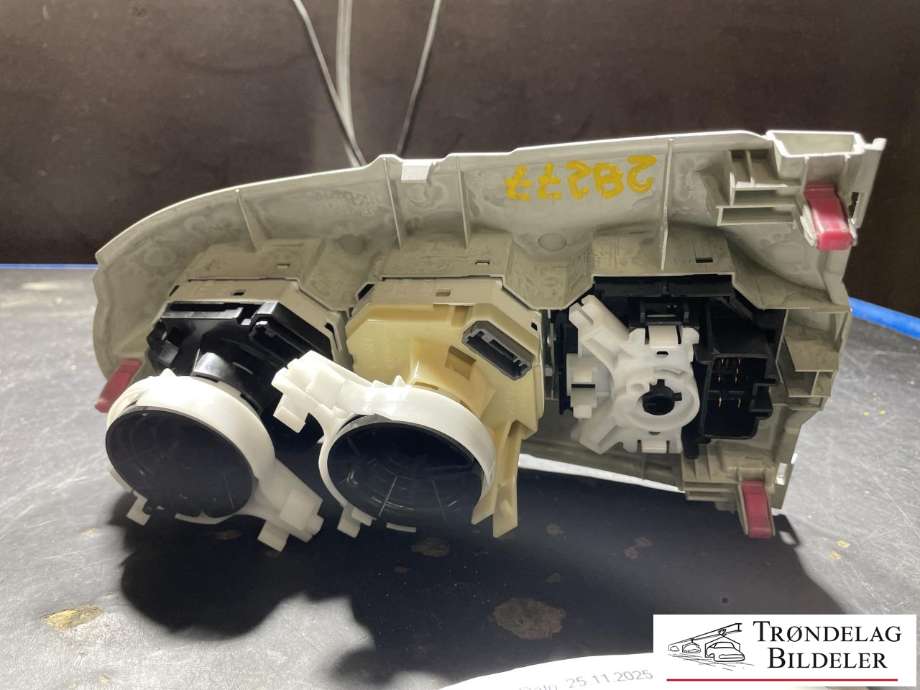 Varmeapparat betjening til Toyota Yaris 2006-2009 (Type II, Fase 1)  (554060D190B0|)