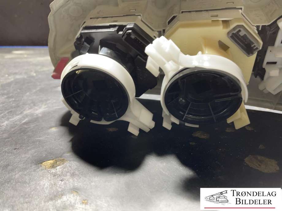 Varmeapparat betjening til Toyota Yaris 2006-2009 (Type II, Fase 1)  (554060D190B0|)