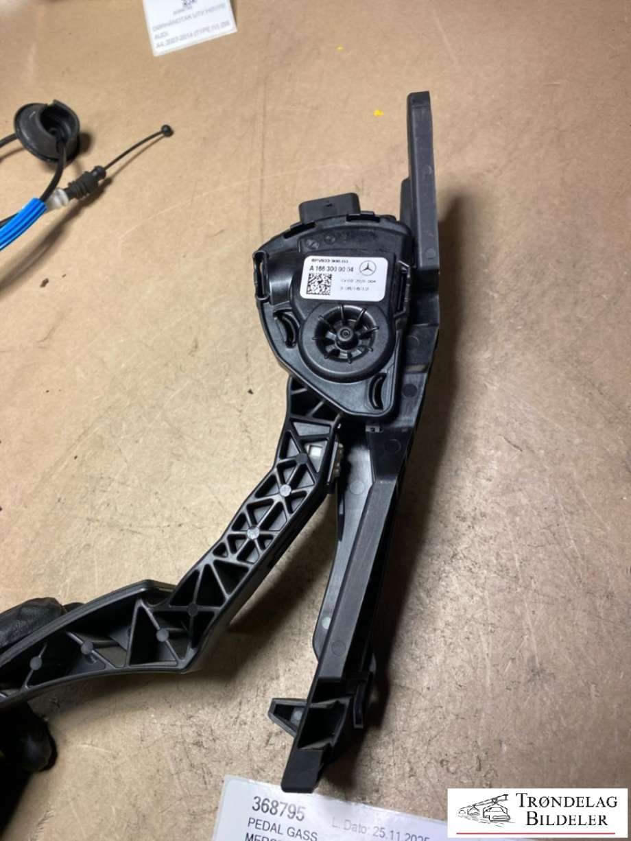 Pedal gass til Mercedes ML 2011-2015 (Fase 1) (W166) (W166) (A 166 300 02 04|)