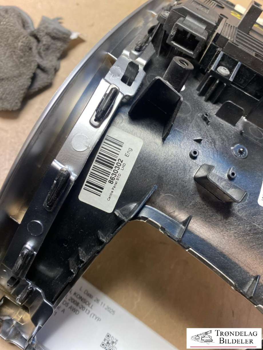 Innredning, Konsoll til Volvo XC60 2008-2013 (Type I, Fase 1)  (6815565|30791765|)