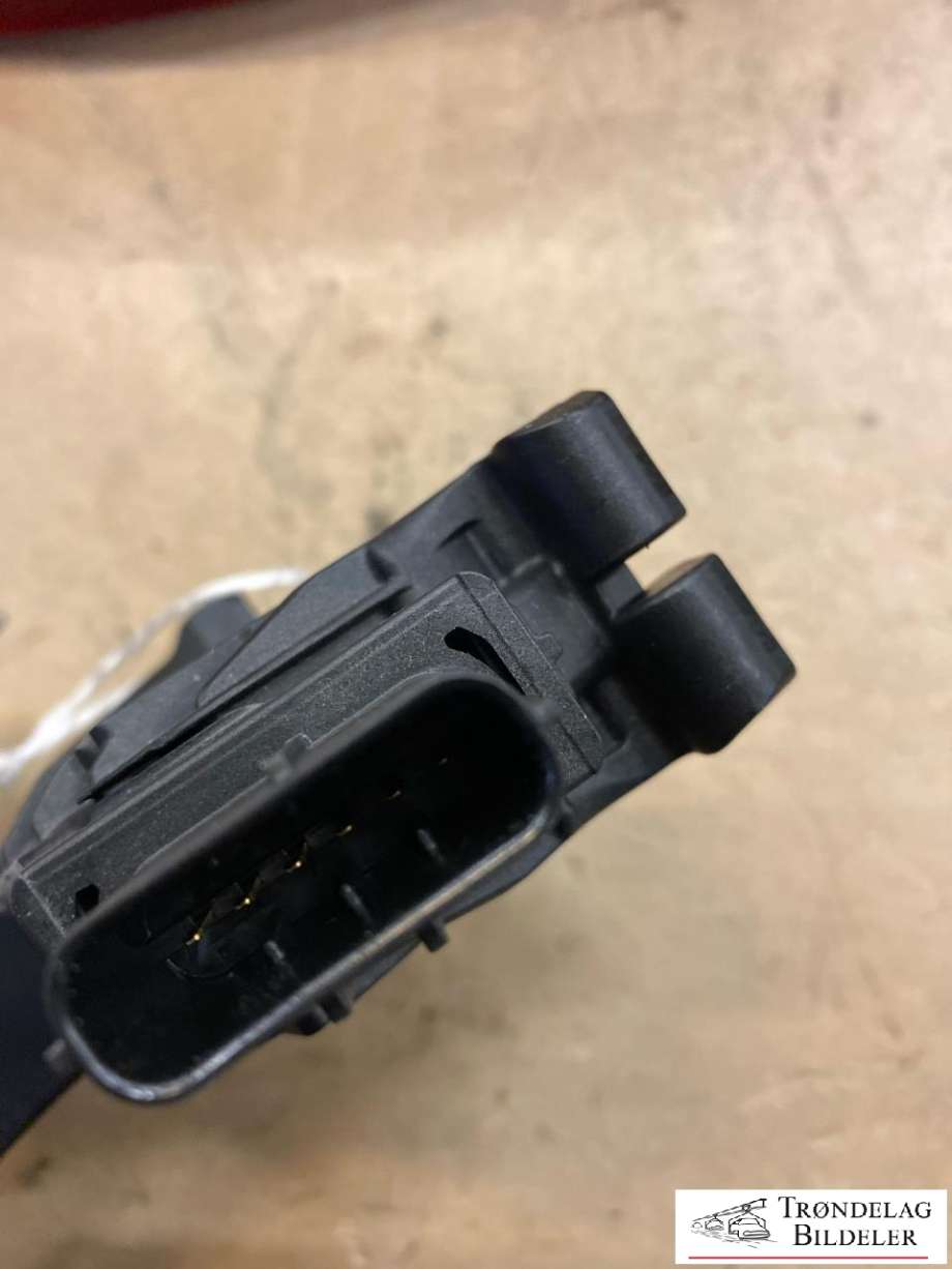 Pedal gass til VW Golf Sportsvan 2014-2018  (5Q1723503J|5Q1 723 503 L|)