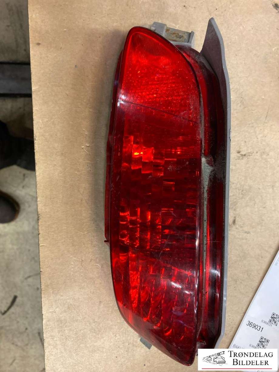 Baklykt fra støtfanger høyre til Lexus RX, 2003-2009 (Type II) (XU30) (XU30) (8191048030)
