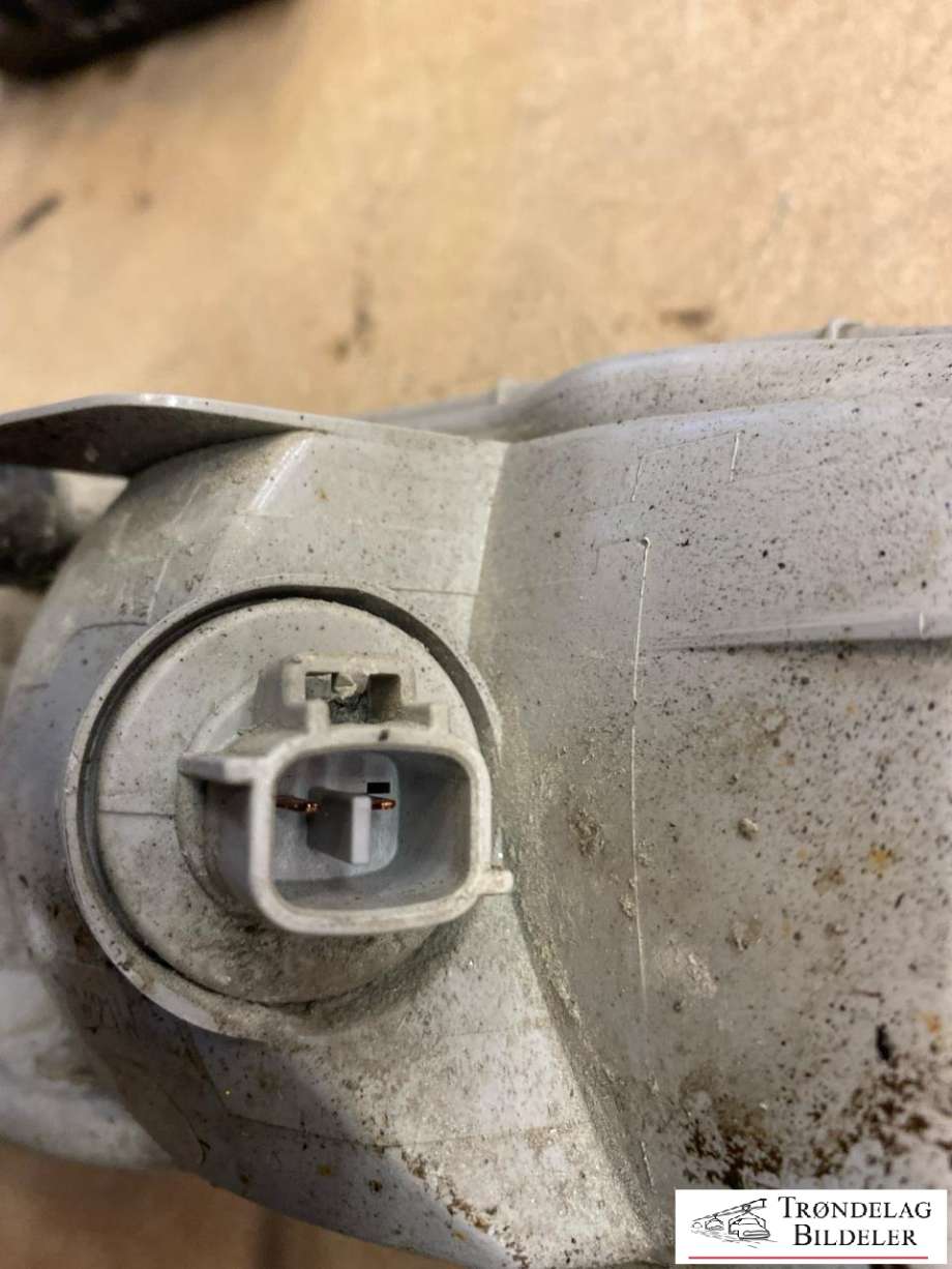 Baklykt fra støtfanger høyre til Lexus RX 2003-2009 (Type II) (XU30) (XU30) (8191048030|8191048031|)