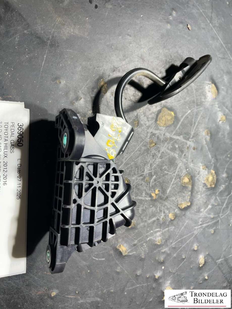 Pedal gass til Toyota Hilux, 2012-2016  (781200K020)