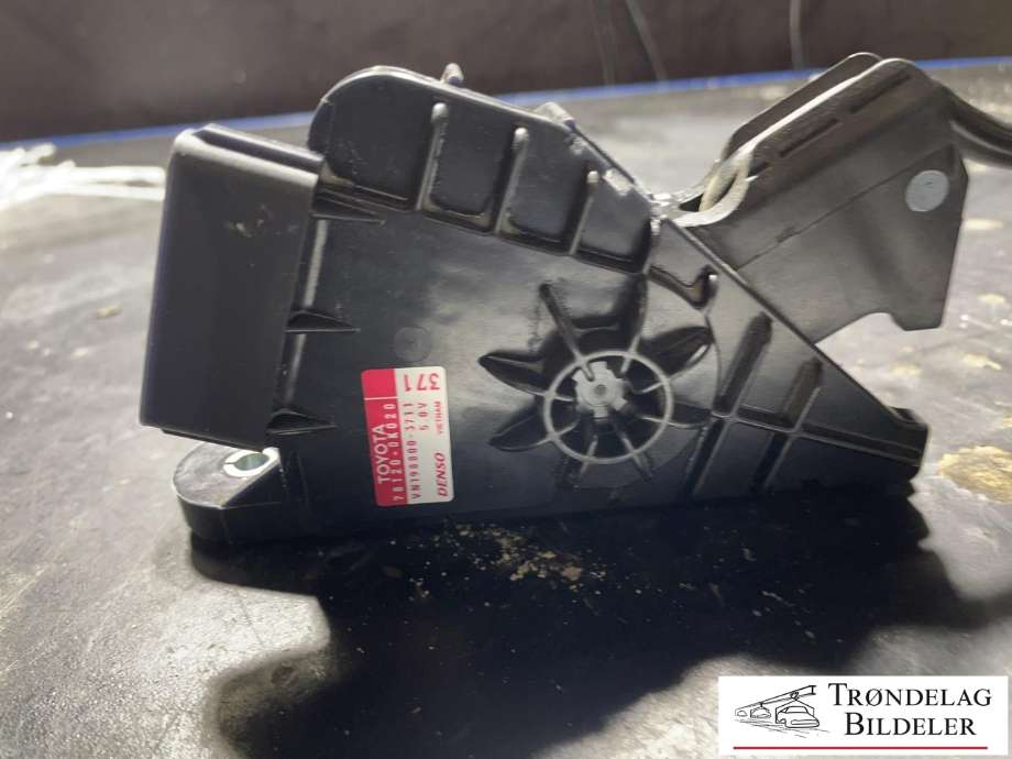 Pedal gass til Toyota Hilux 2012-2016  (781200K020|781200K021|)