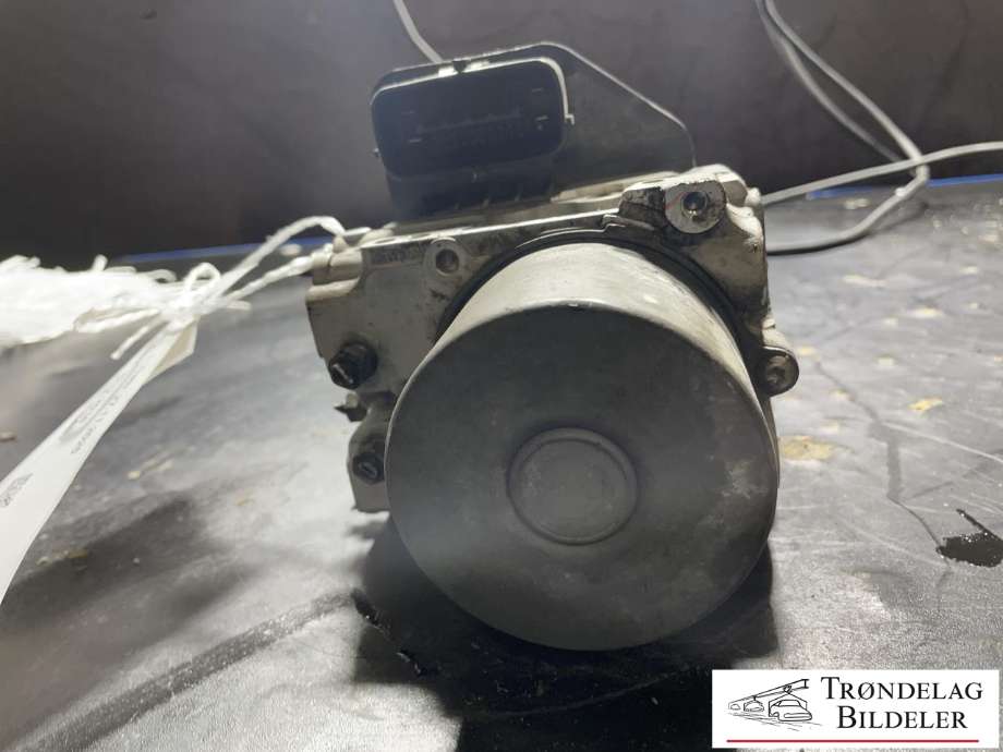 ABS sentral til Toyota Hilux 2012-2016  (4405071130|)