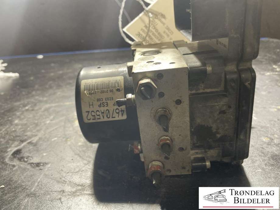 ABS sentral til Mitsubishi Outlander 2010-2012 (Type II, Fase 2)  (4670A552|4670A553|)