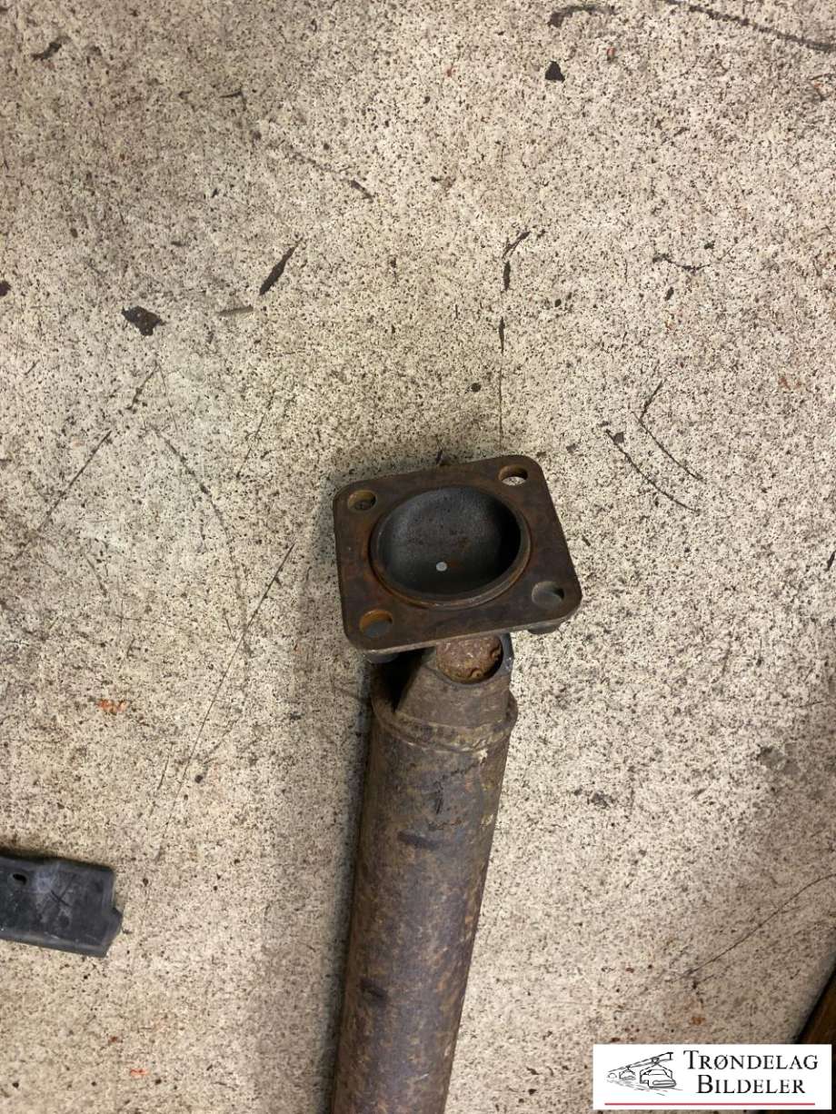 Mellomaksel bakre til Nissan Terrano 2000-2004 (Fase 3) (R20) (R20) (373007F602|)