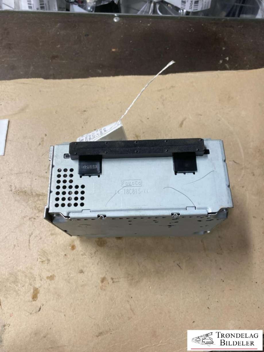 Bilstereo til Ford Focus, 2018-->> (Type IV) (F1BT-18C815-VAP)