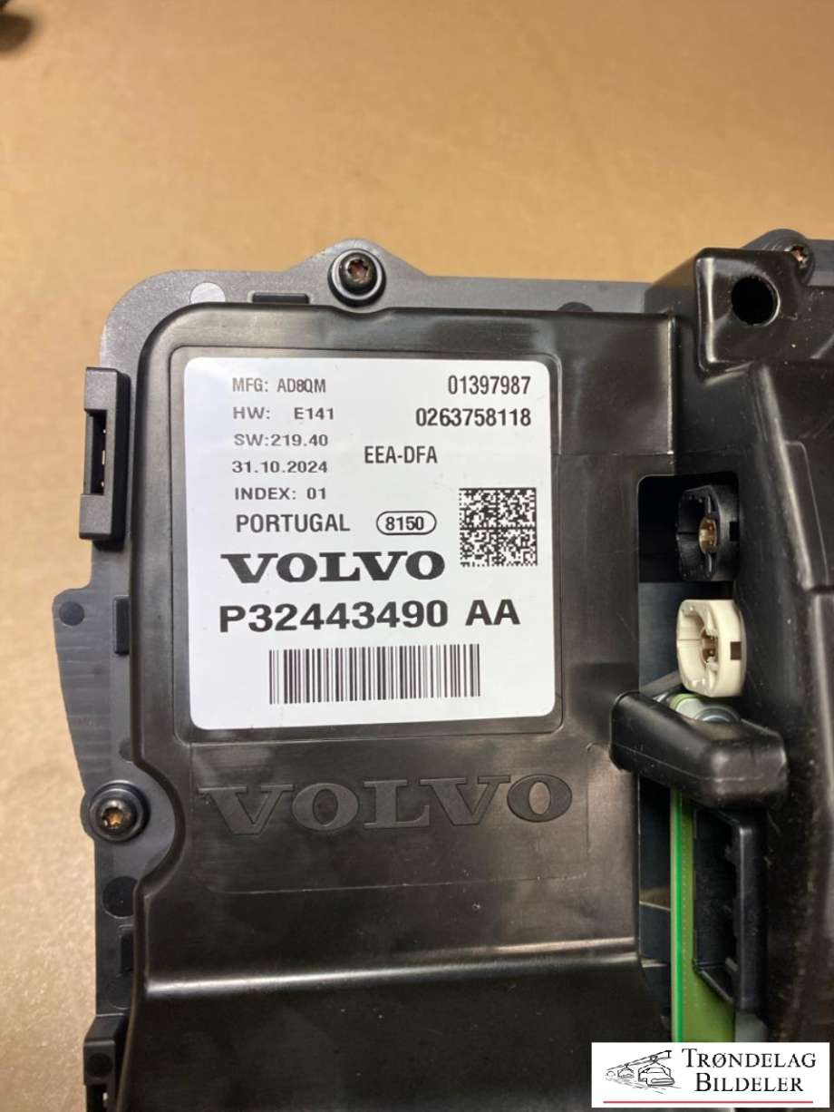 Instrumentpanel til Volvo XC60 2017-->> (Type II)  (36003943|32374987|)