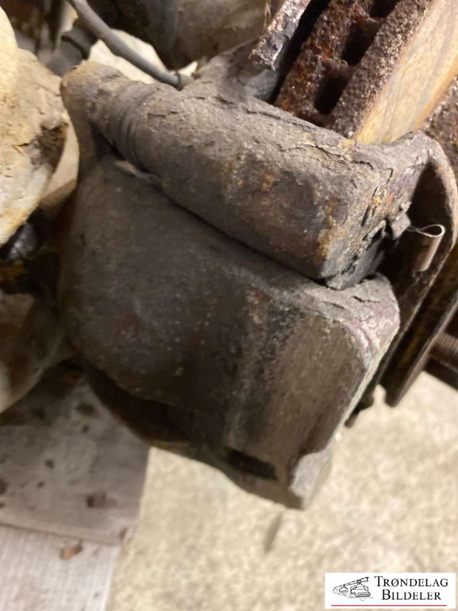 Bremsecaliper høyre foran til Toyota Hiace 2007-2012 (Fase 3)  (4775026132|)