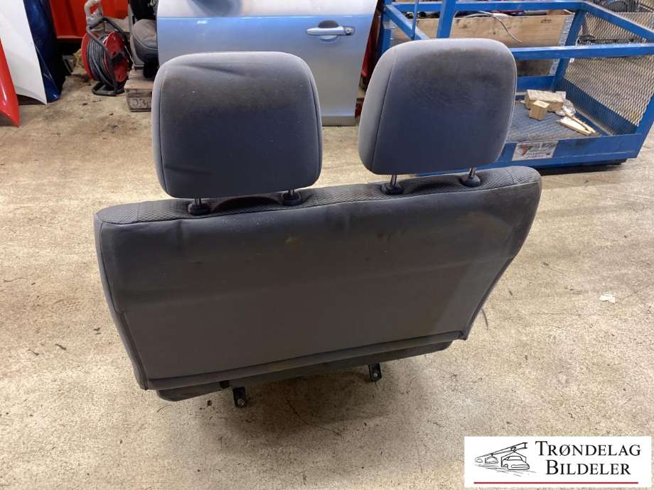 Sete foran høyre til Toyota Hiace 2007-2012 (Fase 3)  (7150526100|7151126060|)