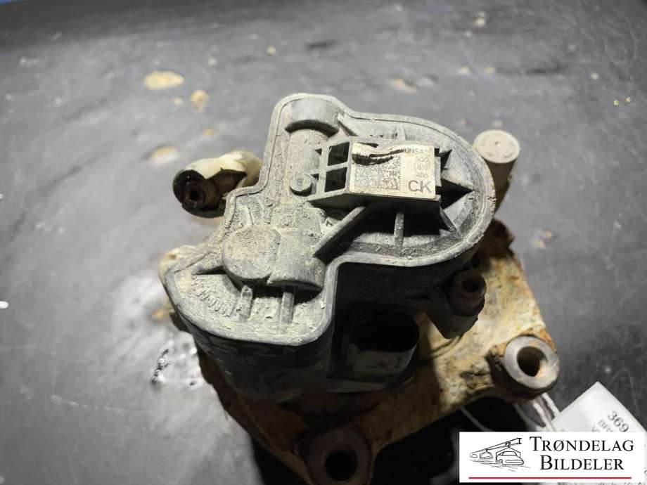 Bremsecaliper venstre bak, elektrisk til VW Golf Sportsvan 2014-2018  (8V0 615 423|8V0 615 423 D|8V0 615 425|8V0 615 425 SL7|3Q0 998 281|8V0 998 281|272X10MM)