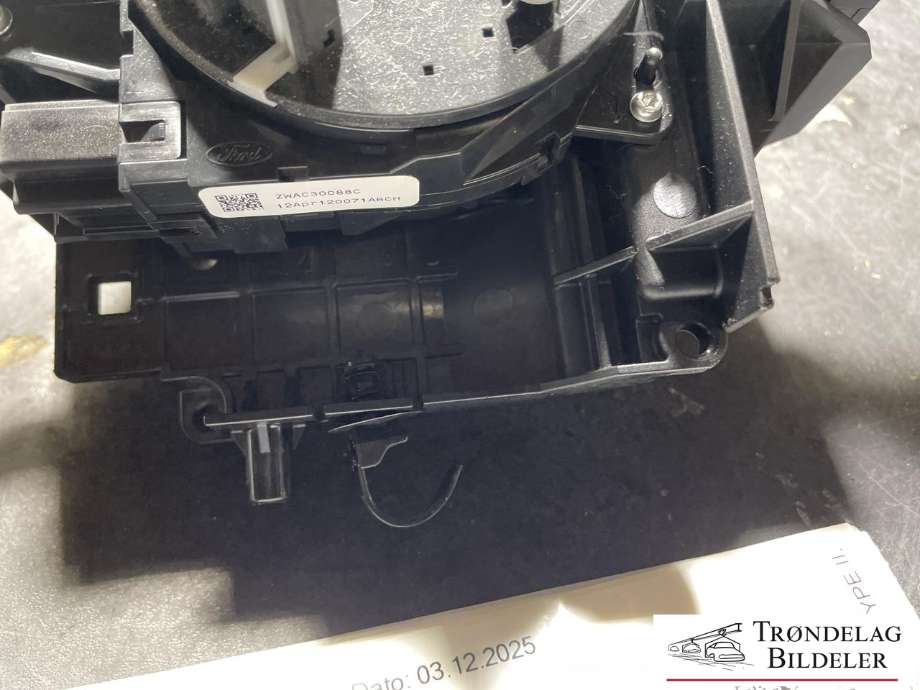 Bryter combi til Ford C-Max 2010-2015 (Type II, Fase 1)  (1883869|AV6T-13335-AE|1900224|F1ET-17A553-BA|1768432|BV6T-14A664-AF)