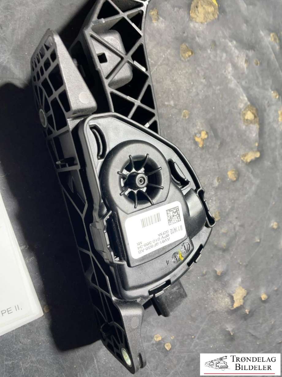 Pedal gass til Ford C-Max 2010-2015 (Type II, Fase 1)  (1682673|AV61-9F836-AB|)