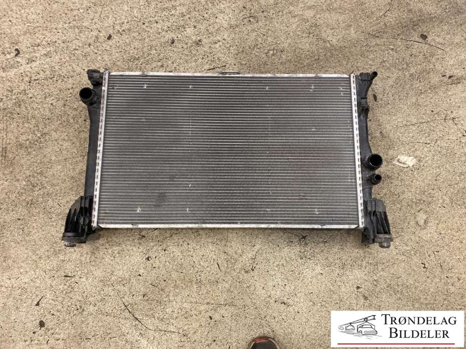 Radiator (automat gir) til Mercedes Vito, 2014-->> (W447) (W447) (A 447 501 00 01)