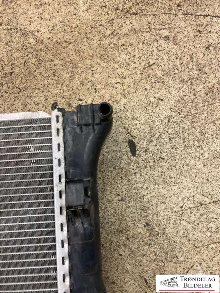 Radiator (automat gir) til Mercedes Vito 2014-->> (W447) (W447) (A 447 501 00 01|)