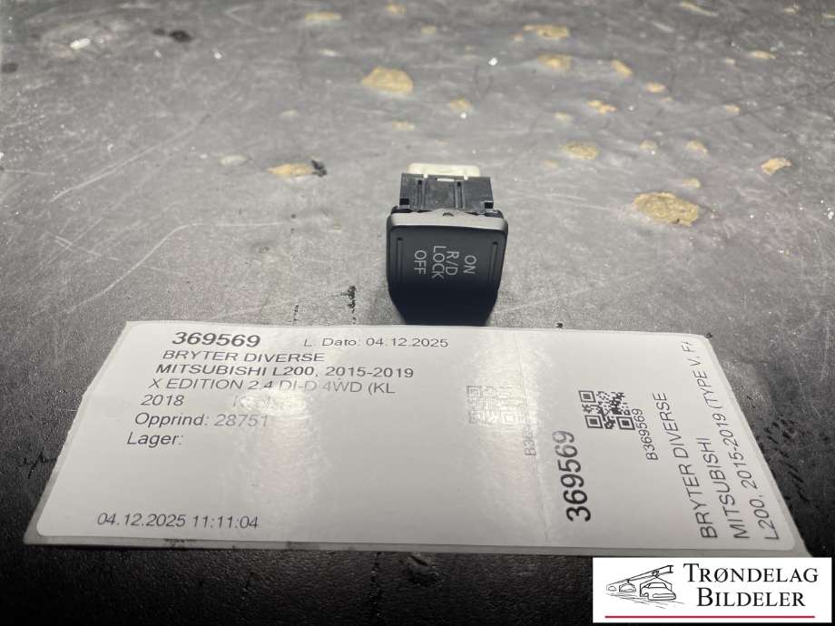Bryter diverse til Mitsubishi L200, 2015-2019 (Type V, Fase 1)  (8606A023)