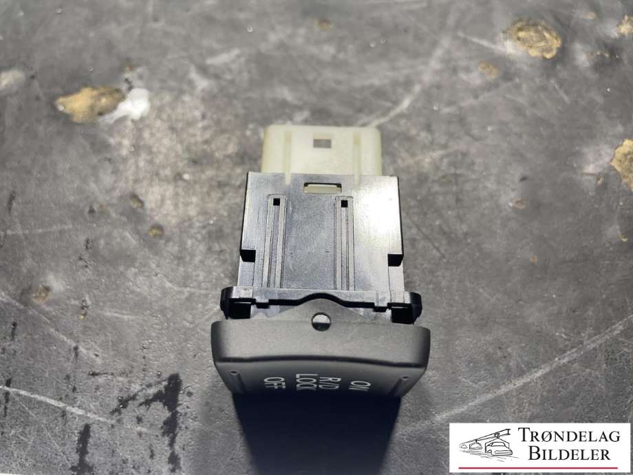 Bryter diverse til Mitsubishi L200 2015-2019 (Type V, Fase 1)  (8606A023|)