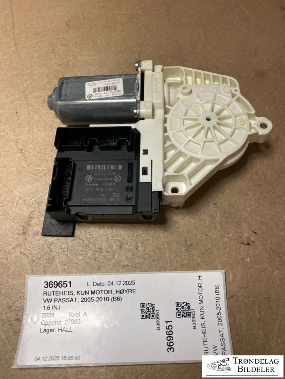 Ruteheis, kun motor, høyre foran til VW Passat, 2005-2010 (B6) (B6) (1K0959702P)