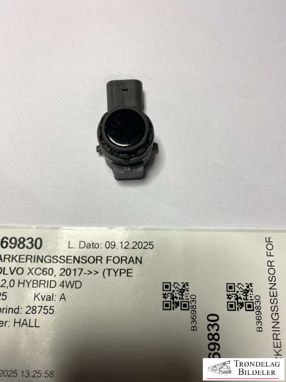 Parkeringssensor foran til Volvo XC60 2017-->> (Type II) (39796421|)