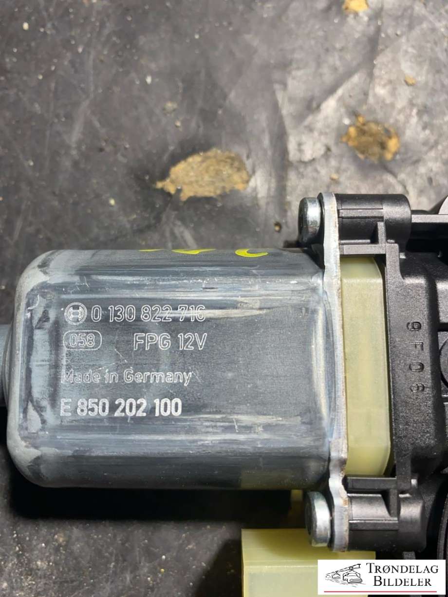 Ruteheis, kun motor, venstre foran til Audi A3 2016-2020 (Type III, Fase 2)  (5Q0959802B|8W0959802|)
