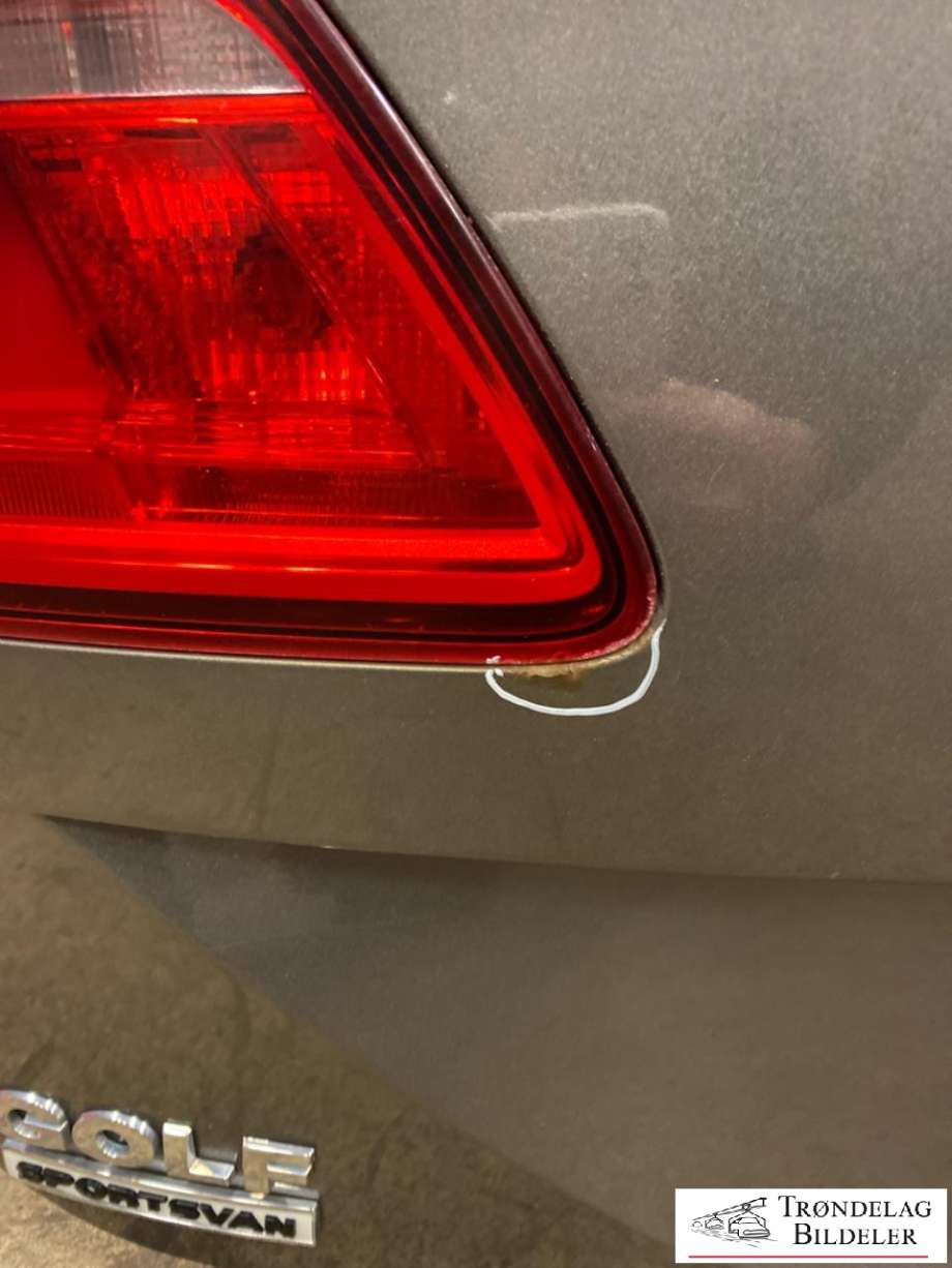 Bakluke til VW Golf Sportsvan 2014-2018 (510 827 025 AD|)