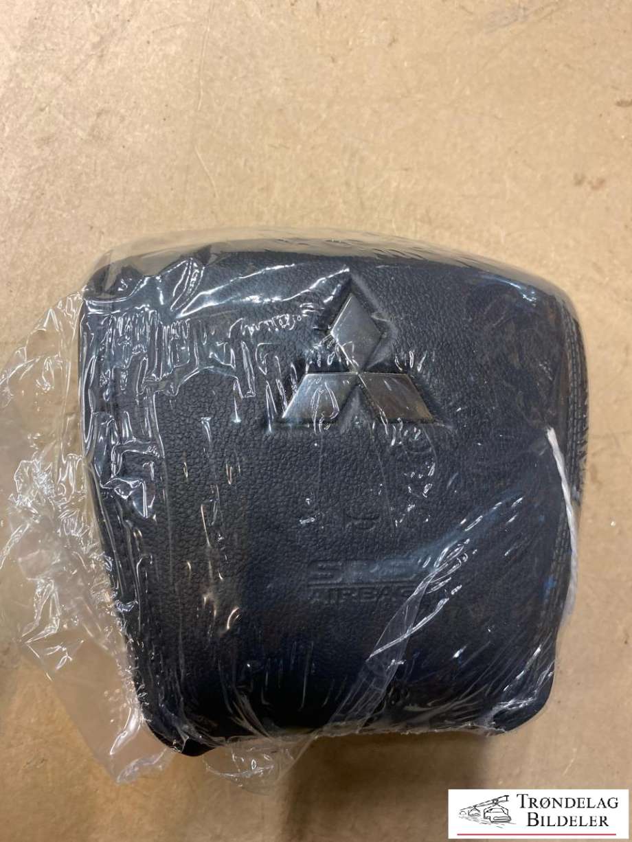 Airbag rattpute til Mitsubishi L200, 2015-2019 (Type V, Fase 1)  (7030A575)
