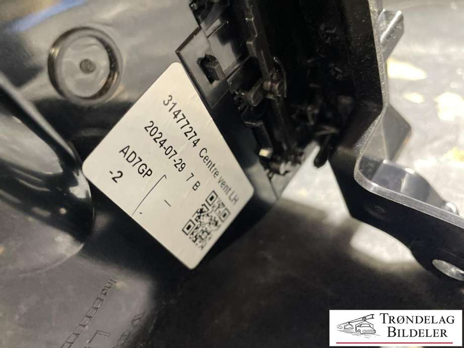 Dashbord friskluftdyse midtkonsoll til Volvo XC60 2017-->> (Type II)  (31477274|)