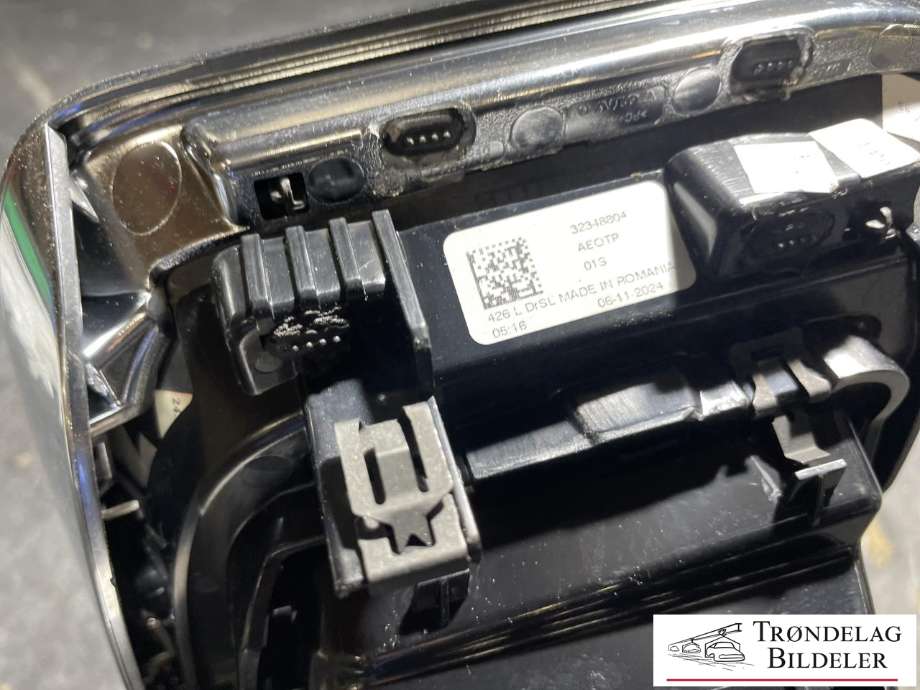 Dashbord friskluftdyse venstre til Volvo XC60 2017-->> (Type II)  (31417691|)