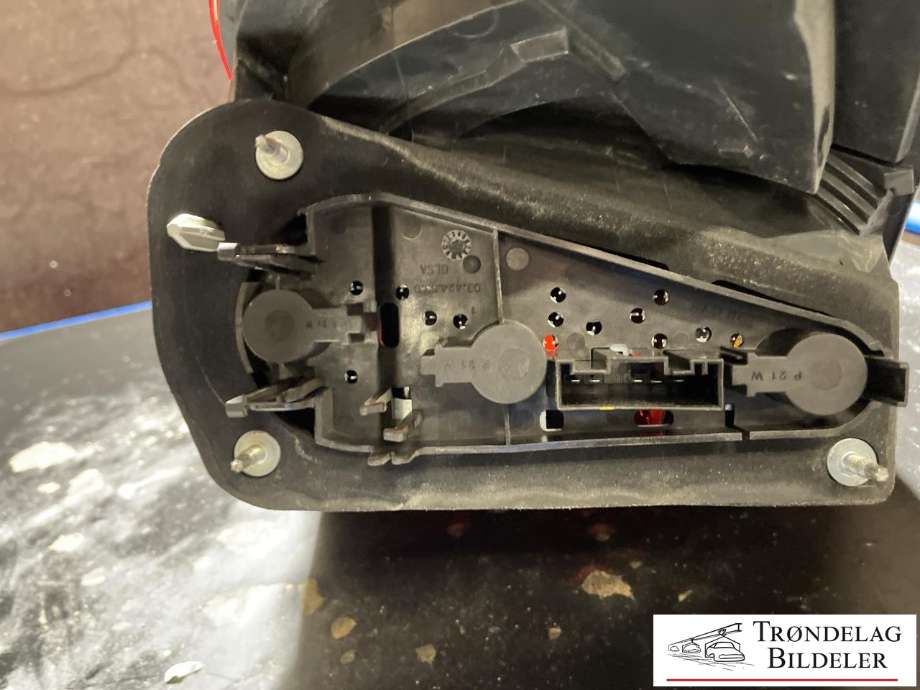 Baklykt høyre ytre til BMW X1 2009-2015 (E84) (E84) (63212990110|)