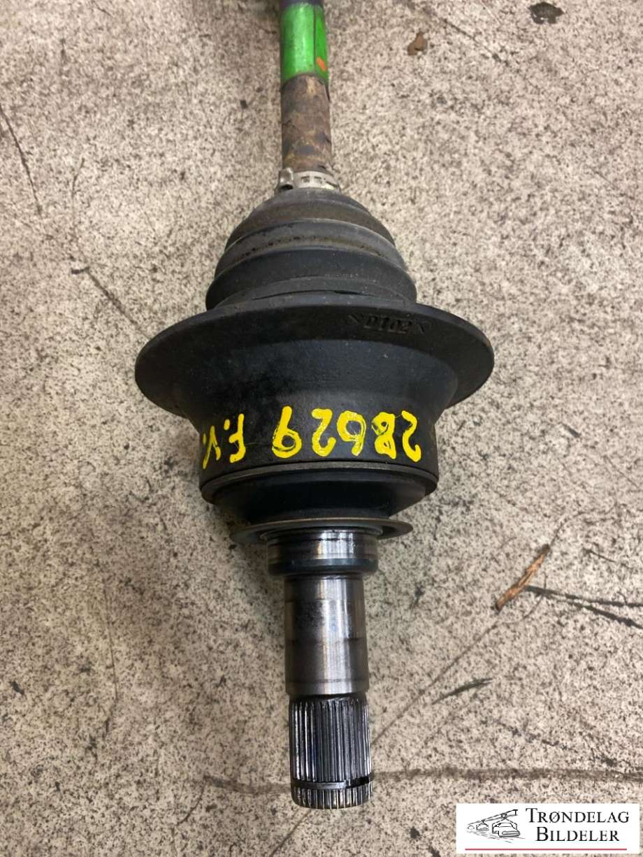 Drivaksel venstre foran, diesel/automat til Mercedes ML 2011-2015 (Fase 1) (W166) (W166) (A 166 330 14 01|A 166 330 12 00|A 166 330 16 00)