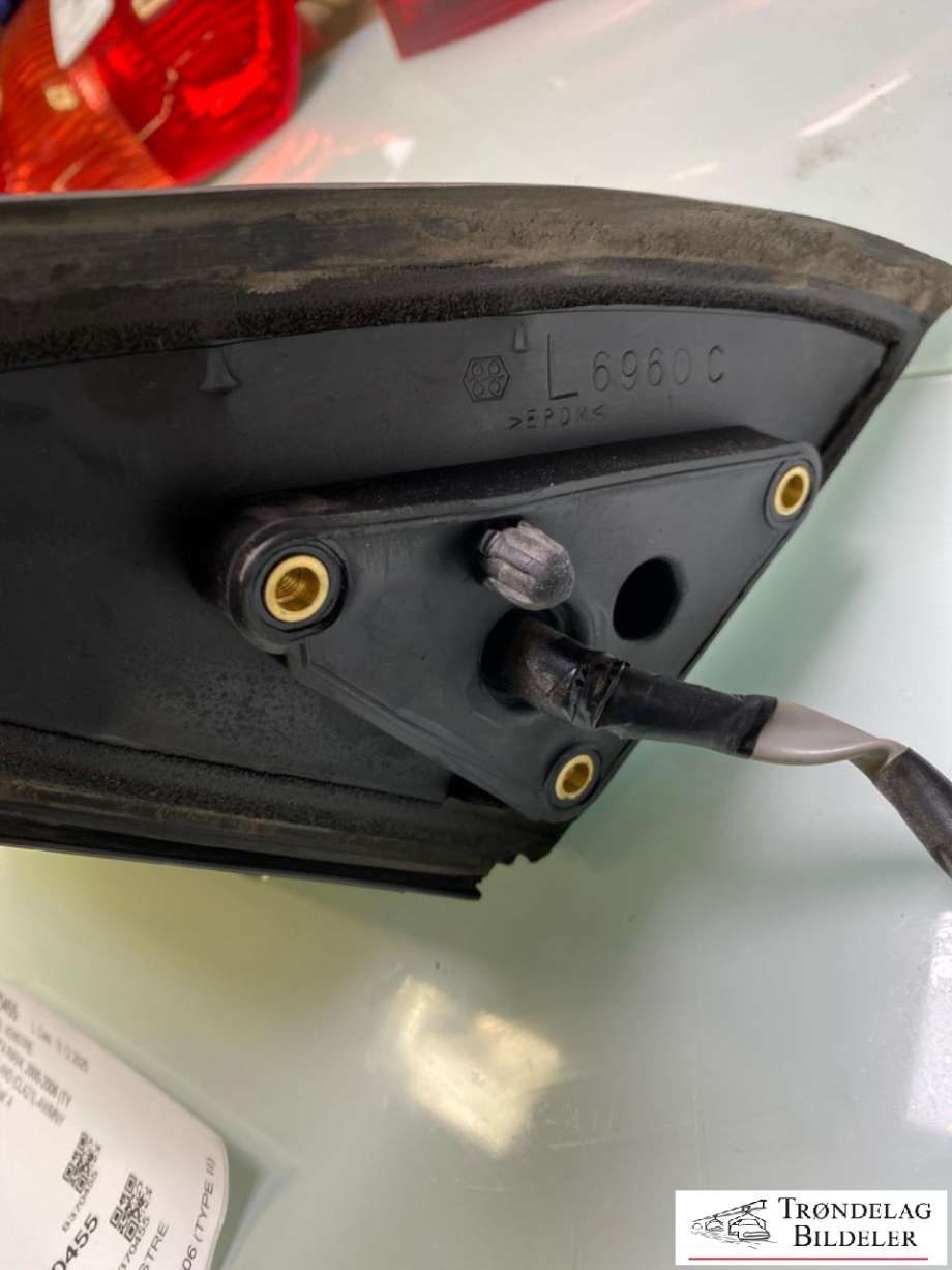 Speil venstre til Toyota RAV4 2000-2006 (Type II) (8794042560|)