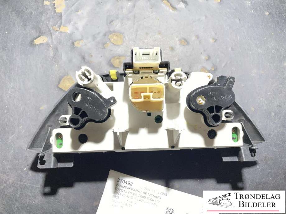 Varmeapparat betjening til Toyota RAV4 2000-2006 (Type II) (8401342020|)