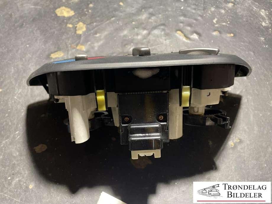 Varmeapparat betjening til Toyota RAV4 2000-2006 (Type II) (8401342020|)