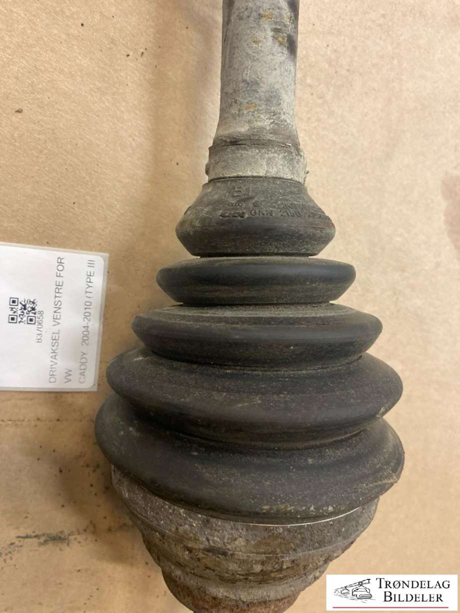 Drivaksel venstre foran til VW Caddy 2004-2010 (Type III, Fase 1) (1K0407271KA|1K0407271BF|1K0407271BQ|1K0407271KS|1K0407271LG|1K0407271LK|1K0407451QX|3C0407271T|1K0407271NT|1K0407453GX|1K0407761Q|1K0407761QX)