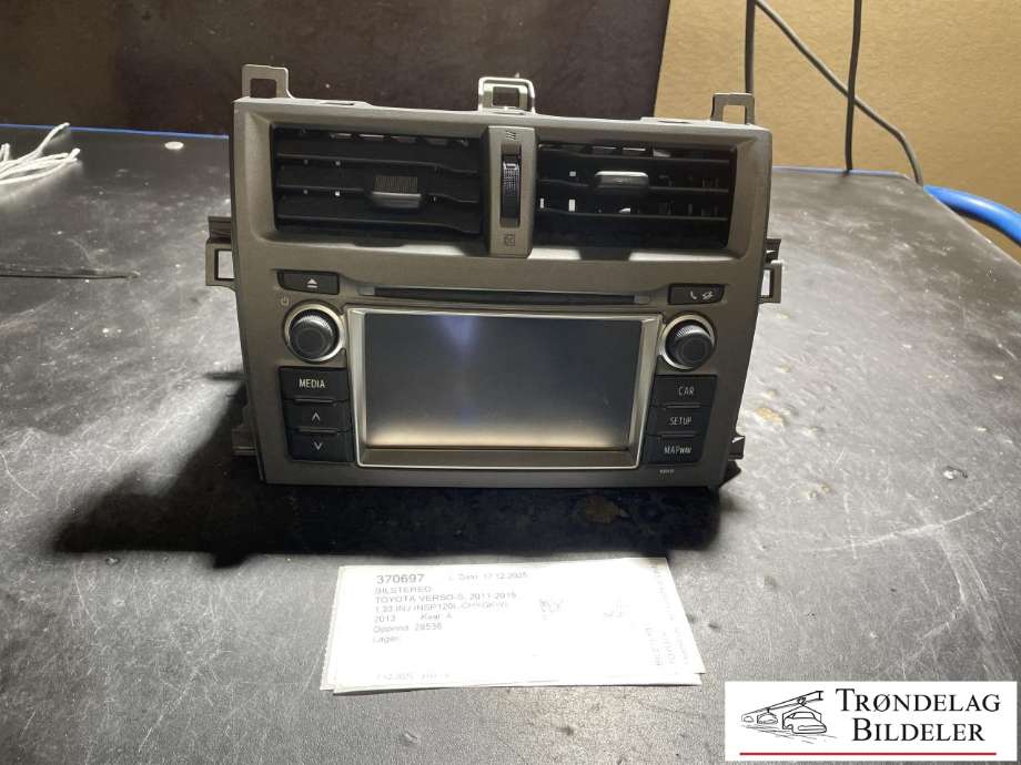 Bilstereo til Toyota Verso-S, 2011-2015 (COMBI) (COMBI) (8612052B00)