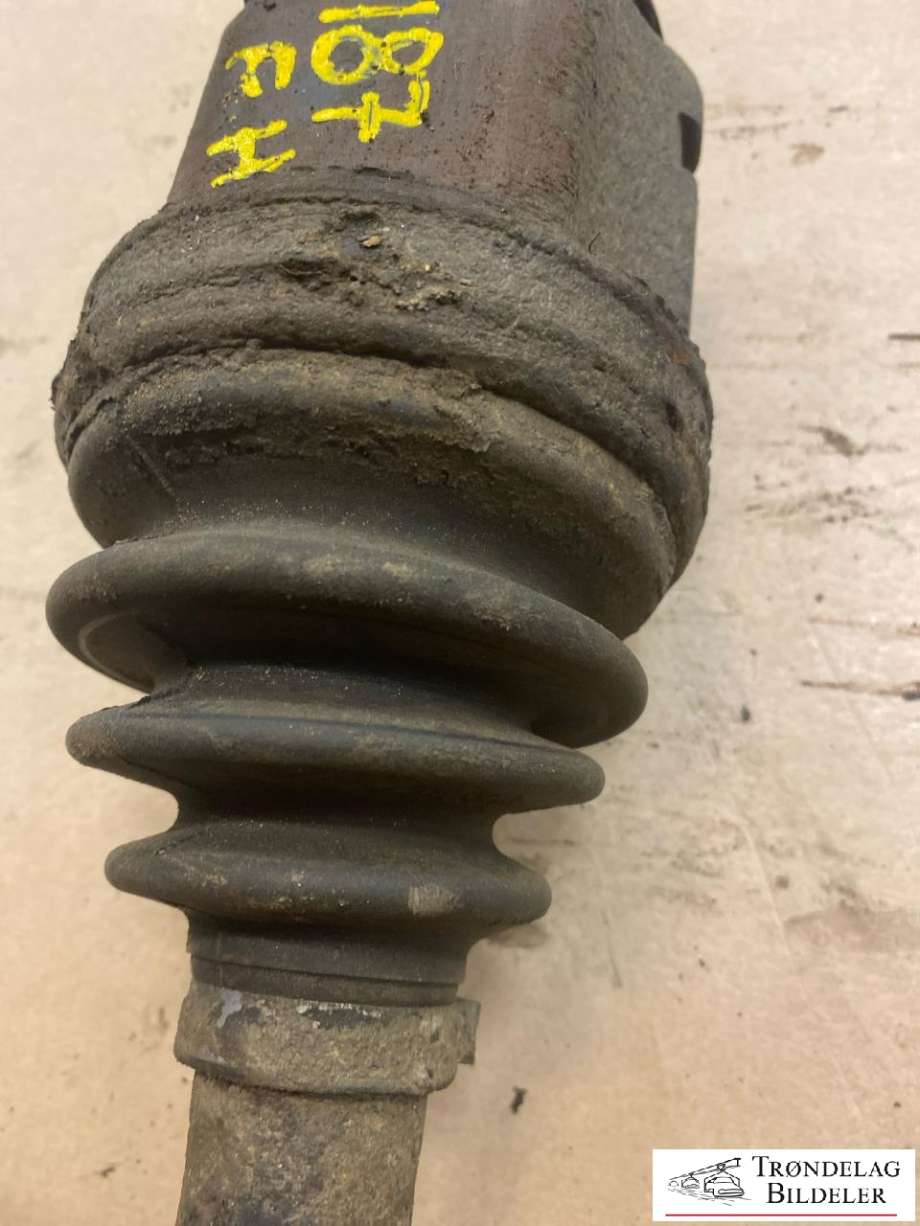 Drivaksel høyre foran til Toyota Hilux 2006-2011 (434300K020|434300K022|)