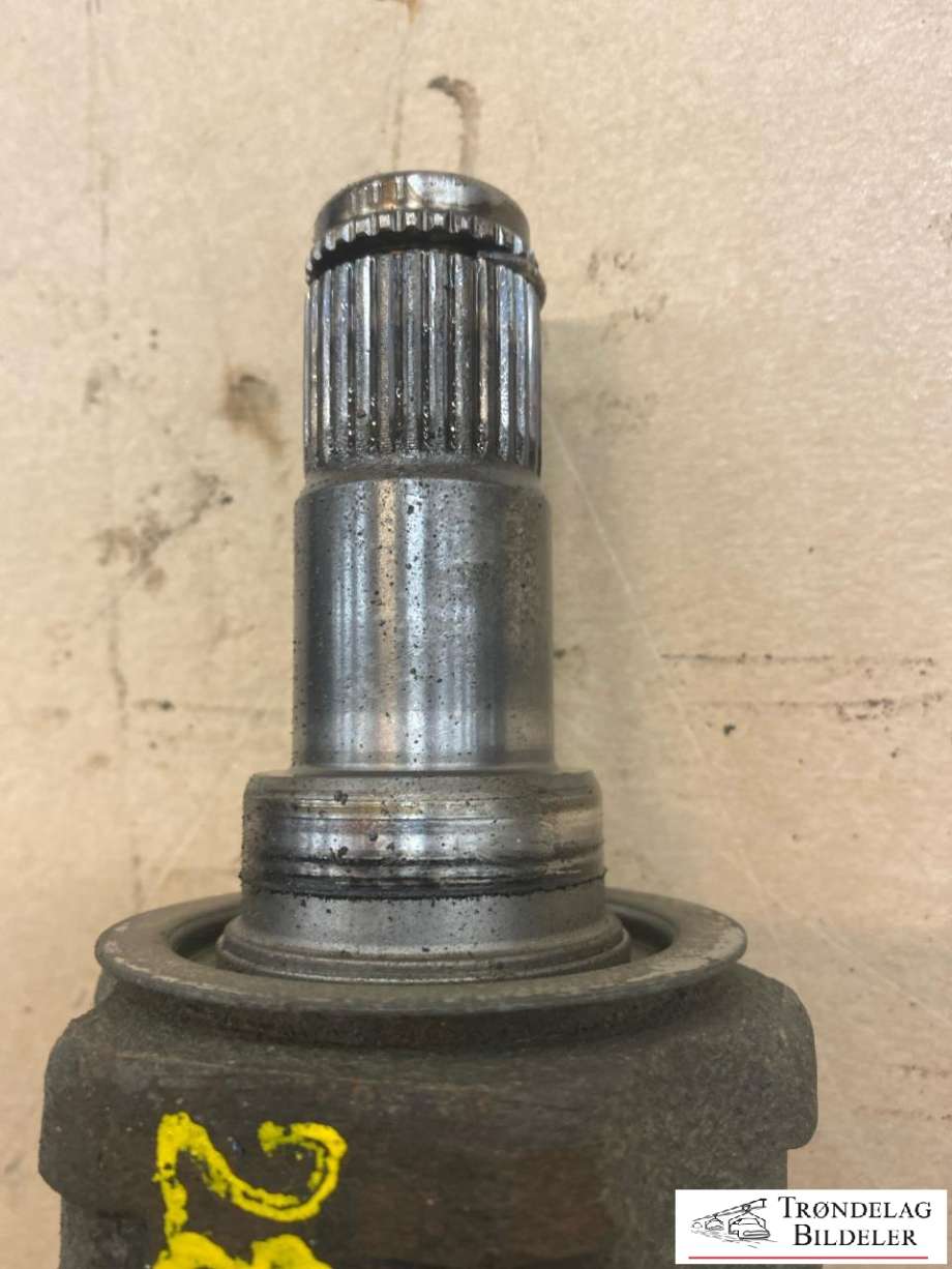 Drivaksel høyre foran til Toyota Hilux 2006-2011 (434300K020|434300K022|)